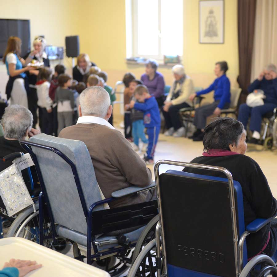 Animazione per anziani in casa di riposo | Villa Serena Carmagnola