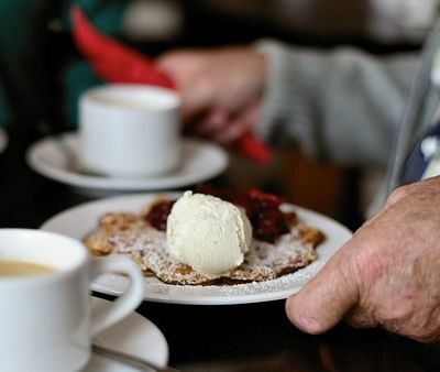 Alimentazione per anziani: 4 consigli utili