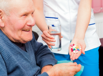 Piemonte: nuovo sportello che aiuta gli anziani a diminuire i farmaci