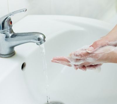 Lavare le mani: un gesto semplice ma importante per la salute