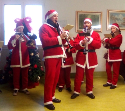 I preparativi per un sereno Natale in casa di riposo